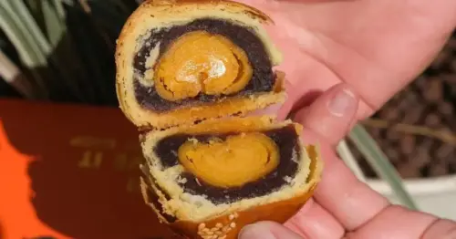 紅到日韓的超夯台灣伴手禮「慧上癮」，咬下會爆漿的流沙芋頭酥。