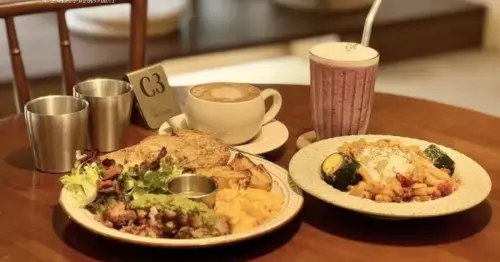 桃園中路特區日系文青風早午餐，瞌睡咖啡姊妹店「春山 ChunShan Cafe」。