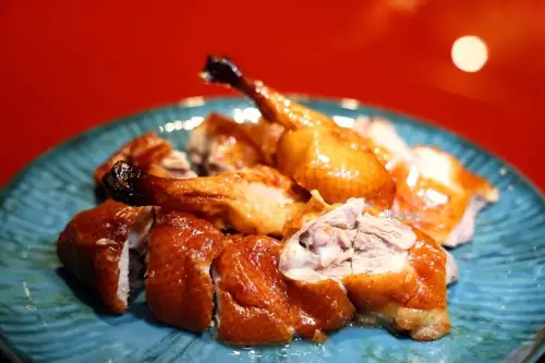 台北小巨蛋麟聚粵菜，米其林推薦玻璃乳鴨，紅酒牛舌頂級私房菜。