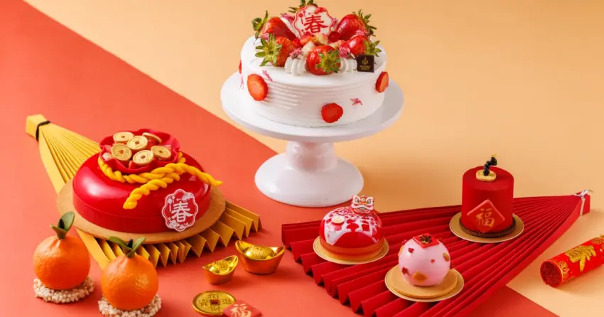 2026 台北甜點地圖！JR 東日本大飯店台北草莓季開跑，聚寶盆、鞭炮造型甜點喜氣必買。