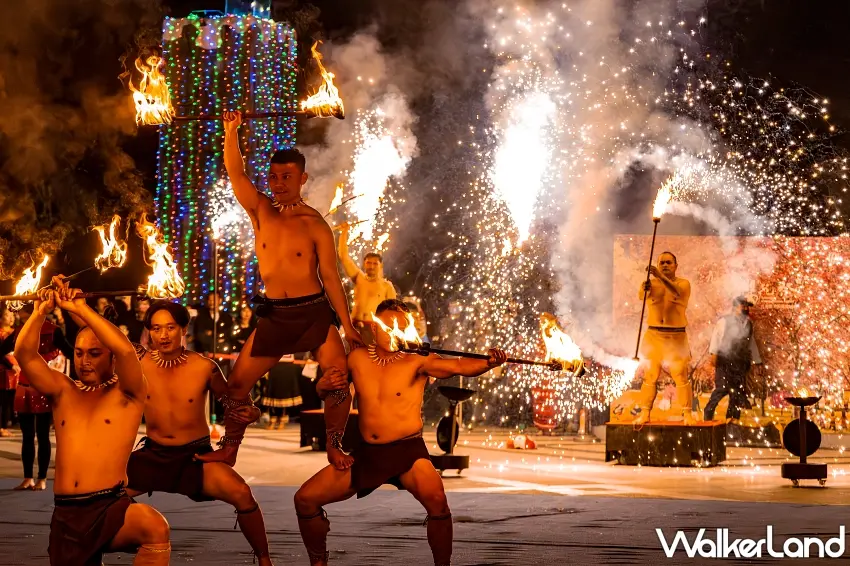 ▲結合原民歌舞與火舞的「火焰歌舞祭典」。 圖/九族文化村提供;窩客島整理