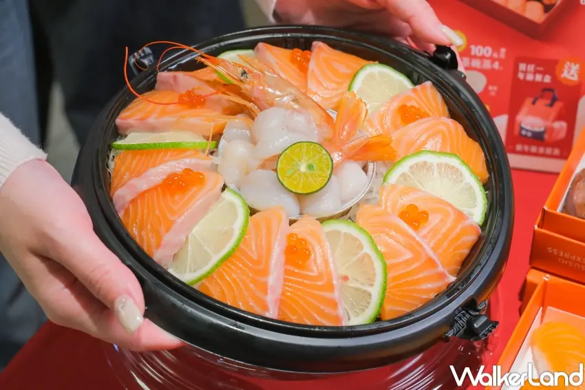 ▲爭鮮同步推出多款春節外帶餐盒，讓粉絲在家聚餐也能輕鬆準備澎湃料理。（攝影：張人尹）