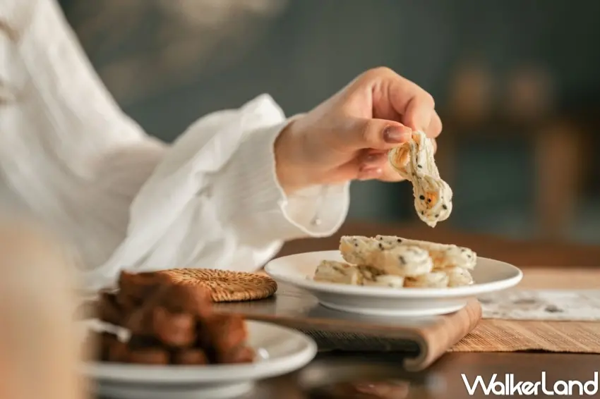 ▲六月初一永春觀光旗艦店提供8結蛋捲、零食禮盒與限定霜淇淋，粉絲可慢慢挑選。