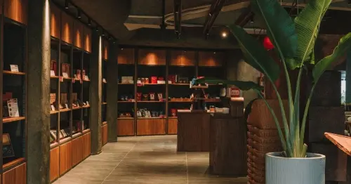 台中下午茶必衝！六月初一永春觀光旗艦店，清水模建築 茶室空間超好拍。