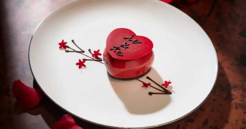 儀式感拉滿！台北文華東方 Bencotto 情人節美饌開搶，加碼雙人貴賓芳療專寵另一半。