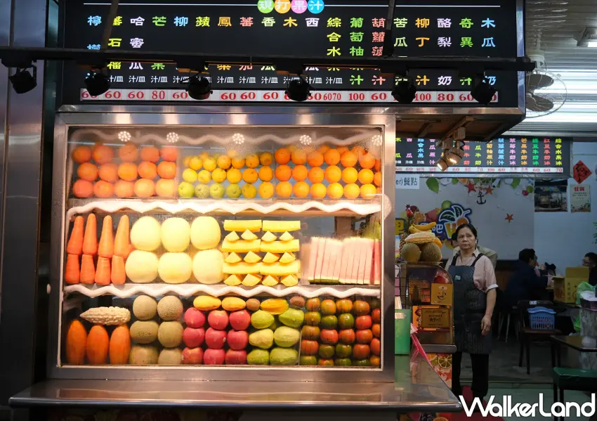 ▲用繽紛新鮮水果擺在冰箱內，是超高人氣必拍台灣感性復古打卡點。(攝影：鄭雅之)