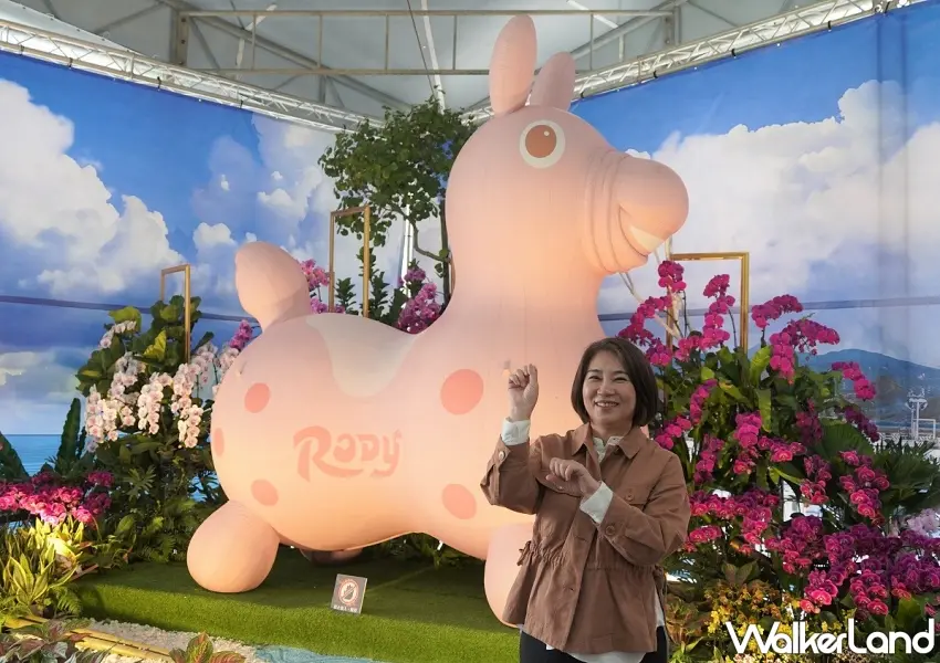 ▲超大型RODY粉紅跳跳馬裝置裝置藝術，成為遊客必拍的亮點。 圖／屏東縣政府提供；窩客島整理