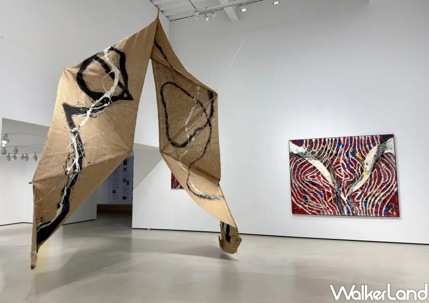 ▲台北免費展覽推薦！白石畫廊台北展出《前川強個展：1960－至今》，呈現跨越半世紀的具體派藝術。(攝影：鄭亦庭)