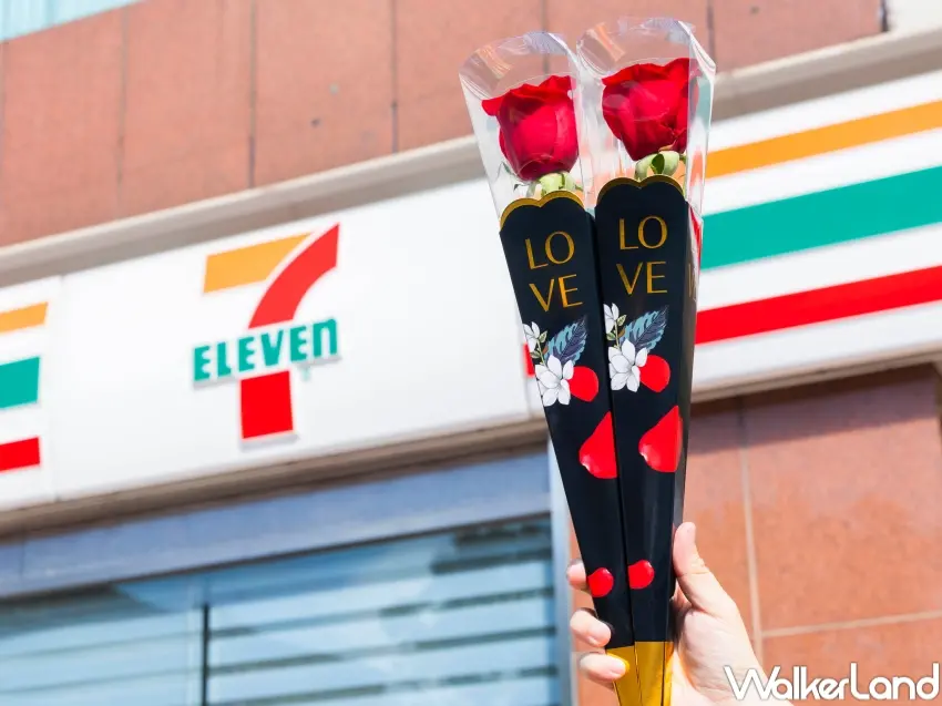 ▲7-ELEVEN販售統一企業集團進口空運玫瑰花單支199元，康是美滿1,000元可99元加價購，滿2,000元再送一支。