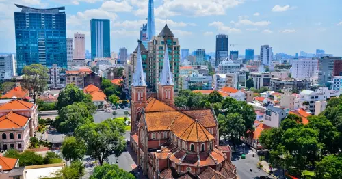 2026春節機票怎麼買最省！易遊網16大航司懶人包，日本航線85折與新加坡2138元起搶先卡位。