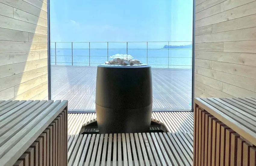 ▲新型態桑拿能大幅減輕身體負擔，即使是不習慣高溫的人也能安心享受。