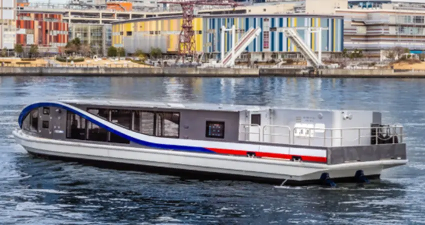 ▲船上搭載約300kWh的鋰離子電池，堪稱總噸位20噸以下的日本船舶中最大的電池容量。