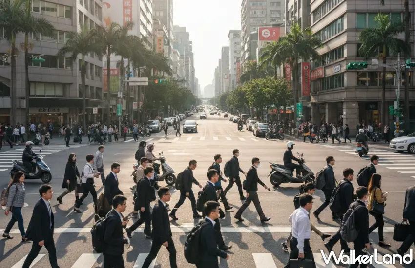 ▲別被太陽騙了。氣象署示警2波鋒面周二起襲台,228連假全台有雨降溫時程曝
