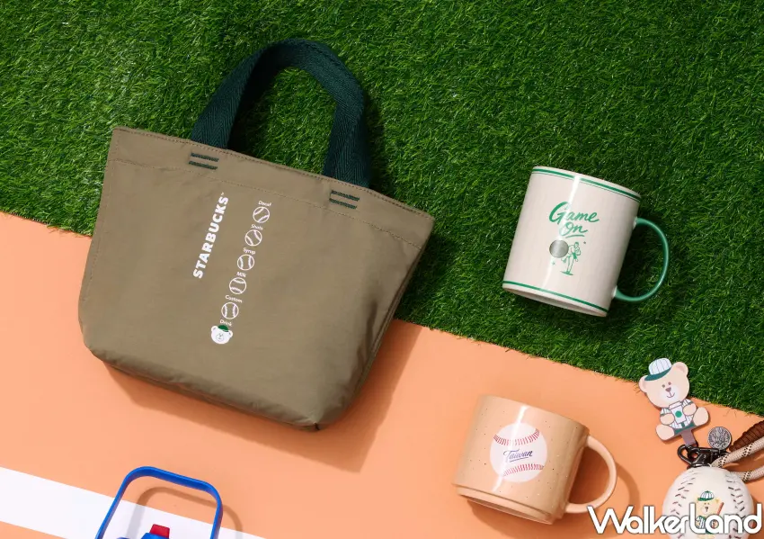 ▲星巴克棒球生活系列。尼龍手提袋搭配變色馬克杯，用簡約大地色調與運動風妝點你的熱血午茶生活。