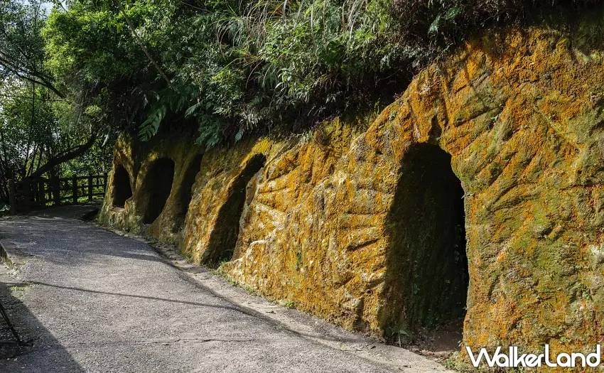 ▲平溪站周邊散布多條健行步道與歷史景點,像是觀音巖、日治防空洞及警報鐘等,是體驗在地生活文化的最佳據點。 圖/新北市政府觀光旅遊局提供;窩客島整理