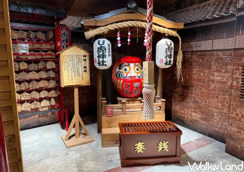 ▲免門票西門町景點推薦！日藥本舖博物館打造昭和年代糖果屋、藥局、湯屋、神社等打卡點。(攝影：鄭亦庭)