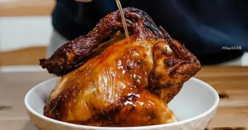 桃園隱藏版美食！超秦工廠直營烤雞只要 198 元，秒殺美味完勝好市多。