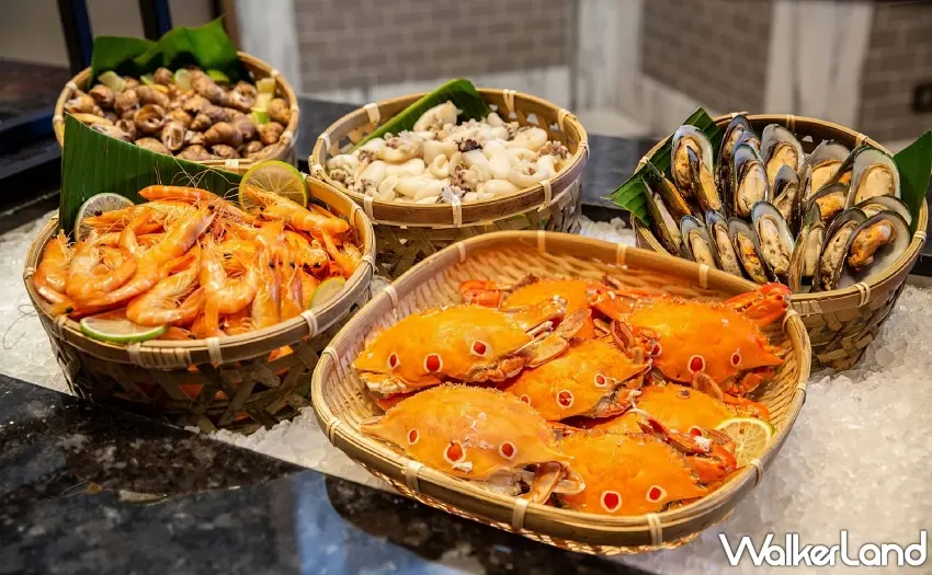 ▲Garden Kitchen 午間自助美饌包含五大主題區,「極鮮海物Bar」嚴選各類澎湃時令海鮮供饕客無限享用。 圖/台北萬豪酒店提供;窩客島整理