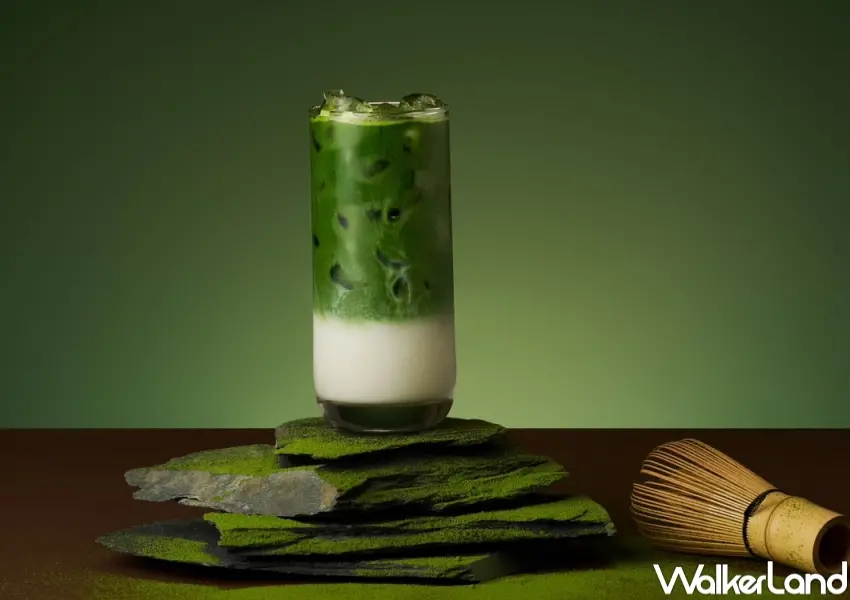 ▲侍茶匠宇治抹茶歐蕾與柚韻抹茶現場手刷30秒呈現濃厚茶感。