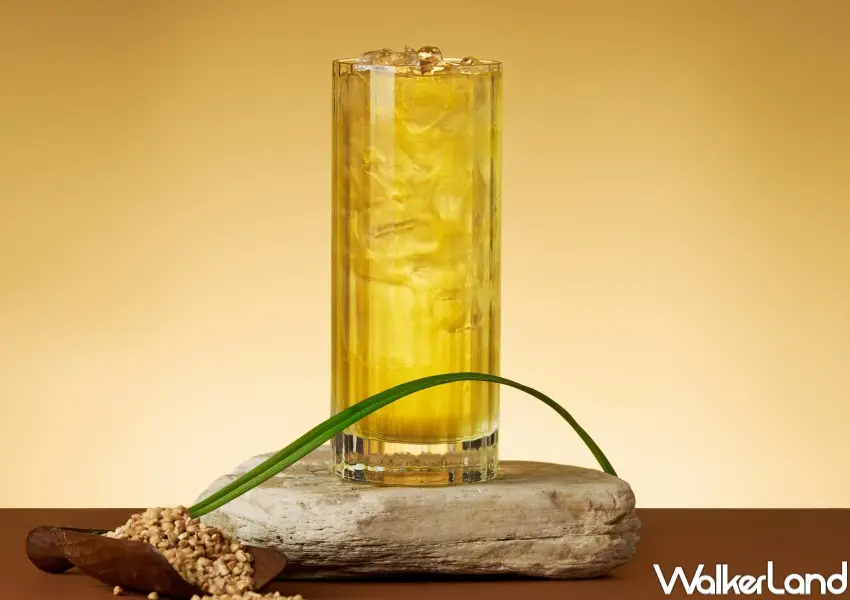 ▲侍茶匠西門形象店限定買一送一,抹茶與銘茶一次喝齊。