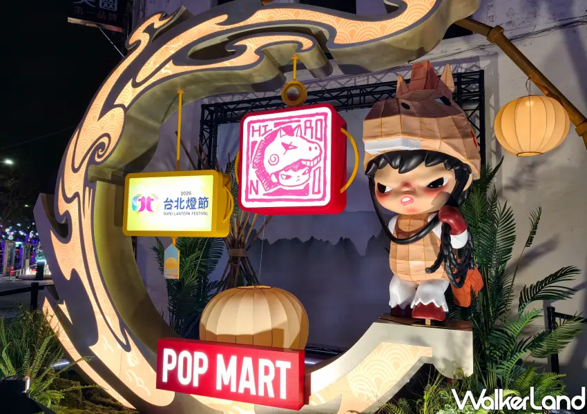 ▲Hirono小野化身「倔強之光」，在綠色仿真竹林與金色流雲中傳遞馬年好運。(攝影：鄭雅之)