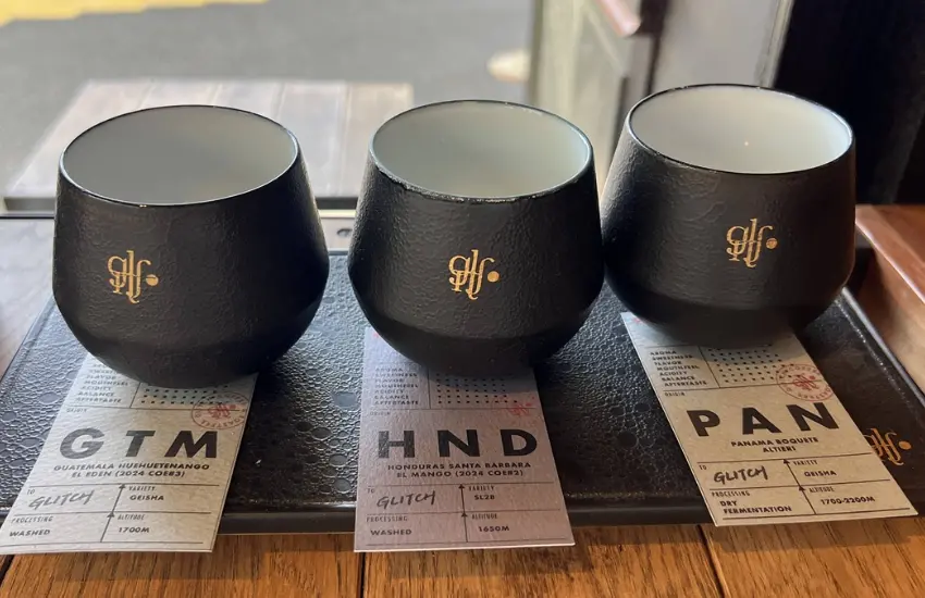 ▲極淺焙帶來的明亮酸質，並不刺鼻也不尖銳，反而更像咬下一口水果時的果汁感。