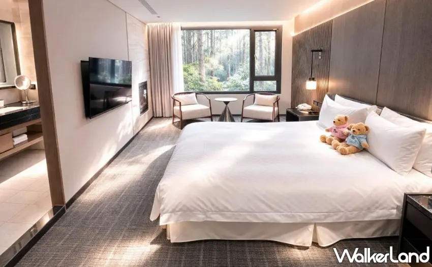 ▲全新打造「雲端之森」客房以森林、晨曦為靈感,檜木林相與山嵐晨光成為房內最動人的景致。 圖/阿里山賓館提供;窩客島整理