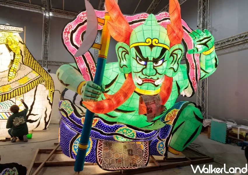 ▲2026台灣燈會巨型睡魔燈籠登場,必收睡魔杯袋、睡魔平安包周邊,圖片來源:嘉義縣政府。