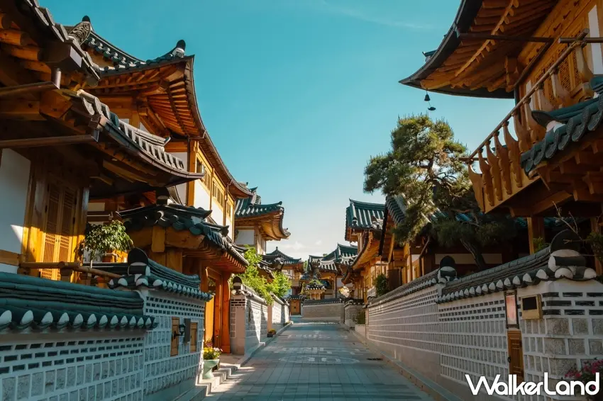 ▲活動首日3月4日上午11點將開搶1元首爾機票。圖/易遊網提供;窩客島整理