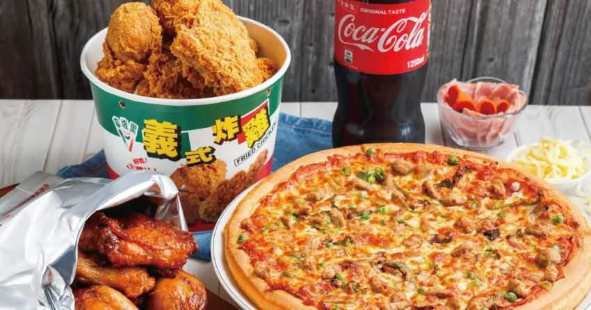 大披薩199元！拿坡里披薩炸雞WBC優惠，蛋塔買一送一看球賽必吃。