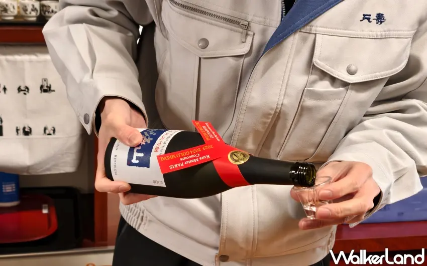 ▲「 鳥海山純米大吟釀」是獲獎無數的清酒，特別適合作為秋田伴手禮送給喜愛清酒的親友。（攝影：楊婷雅）