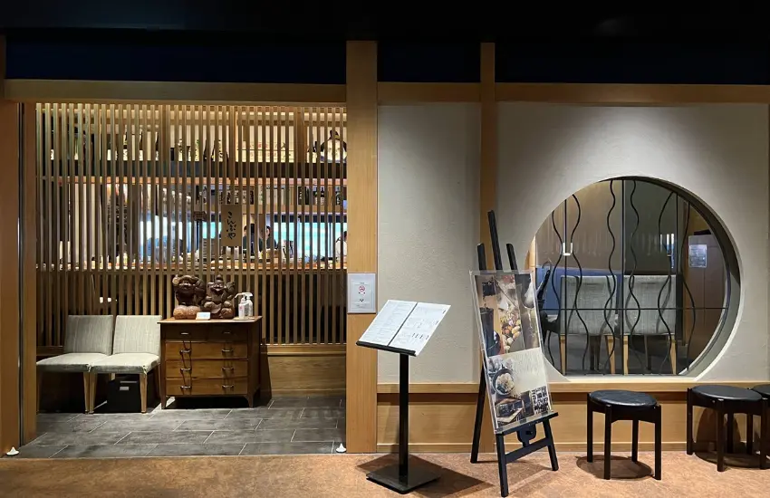 ▲こんぶや（昆布屋）這個名字在華麗的東京夜景裡聽來特別樸實。