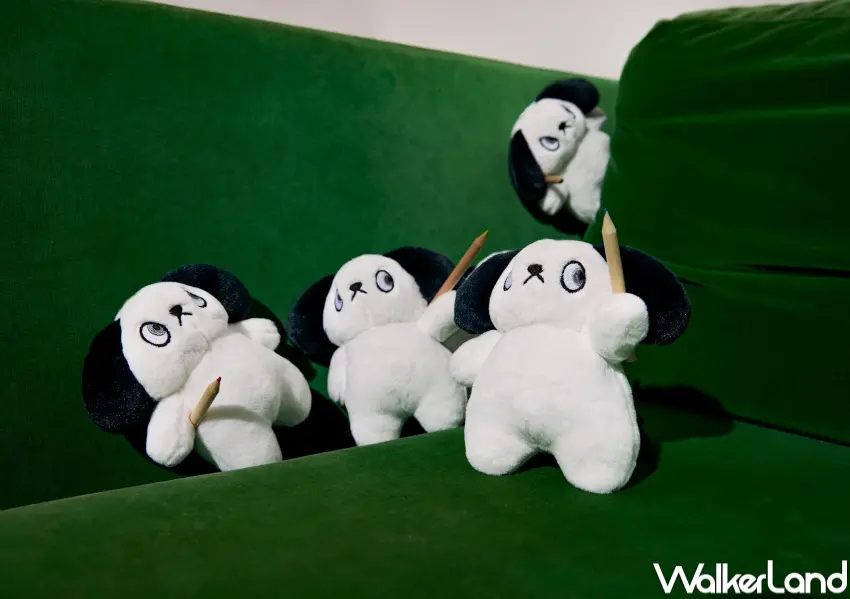 ▲不只是吊飾！POCKET COMPANION聯名狗狗娃娃，內建圖卡台日同步開賣。