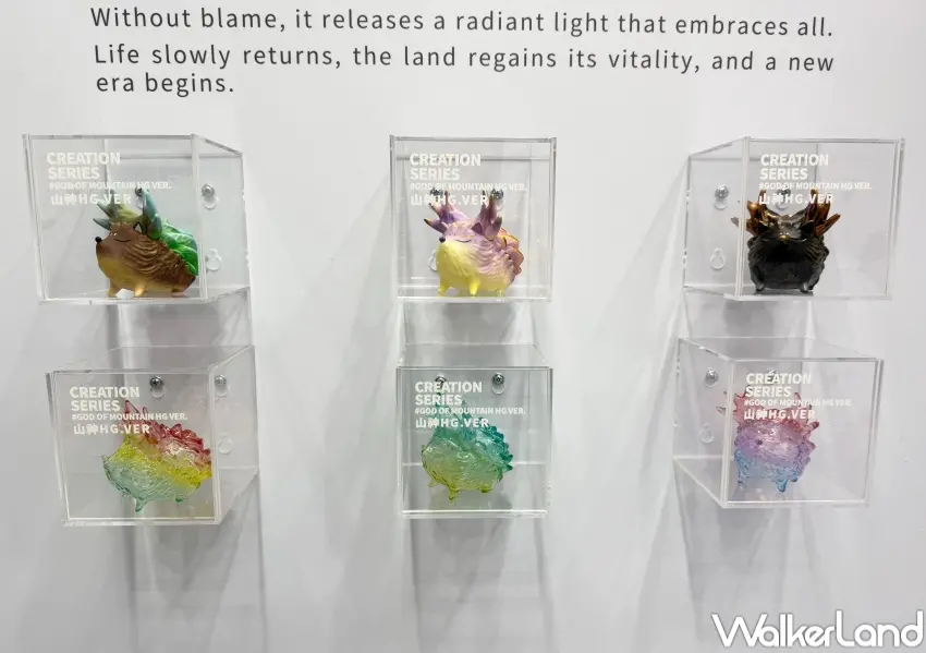 ▲松菸玩具設計展免費入場！路遙圓創回顧展展出各種造型的刺蝟刺刺系列。(攝影：鄭亦庭)