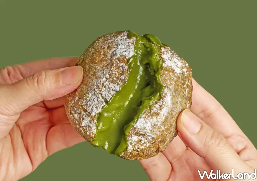 ▲拉亞靜岡抹茶生甜甜圈流心般的抹茶內餡湧出。