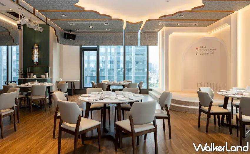 ▲上海鄉村承德本家室內空間寬敞明亮，設計融合木格窗門與流線天花板，營造出流動的摩登東方氛圍。 圖／上海鄉村提供；窩客島整理