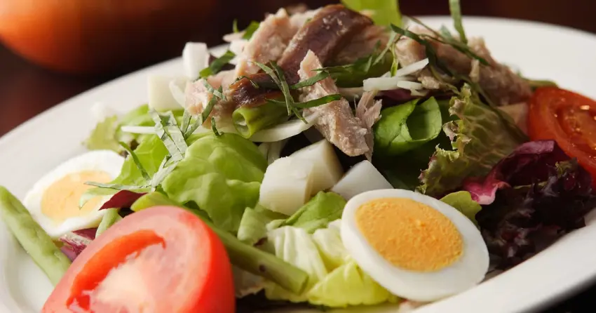 亞都麗緻巴賽麗廳平日午間套餐新登場！置身美好年代氛圍品味限量爐烤桂丁雞與經典法式鄉村料理。