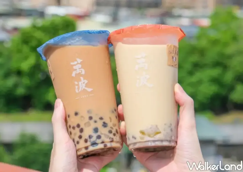 ▲WBC經典賽應援萬波波霸珍奶第二杯0元。(攝影：鄭雅之)