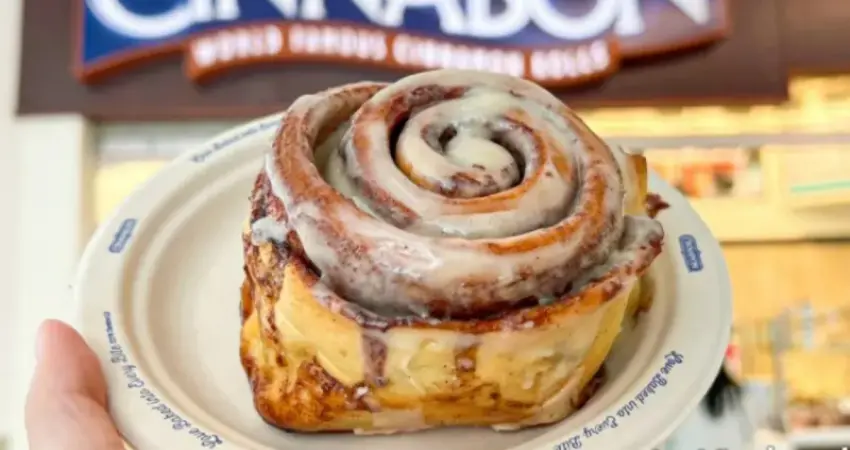 最強肉桂捲Cinnabon台北首店！中山站神級甜點加一，肉桂捲控要朝聖。