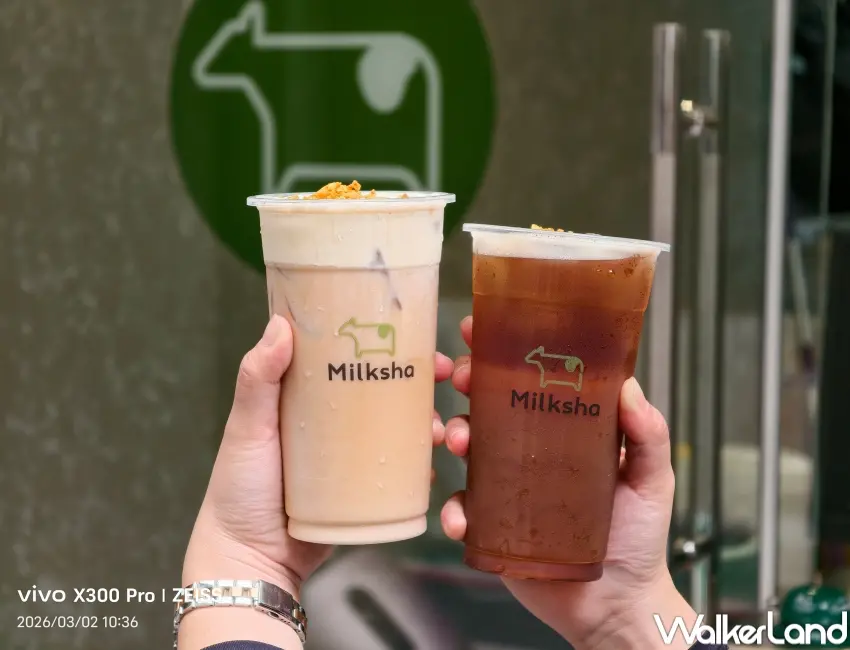 ▲迷客夏推出全新「焦糖茶沙龍」系列，以紅茶基底搭配焦糖奶泡與焦糖脆奇配料，打造更有層次感的茶飲體驗。（攝影：張人尹）