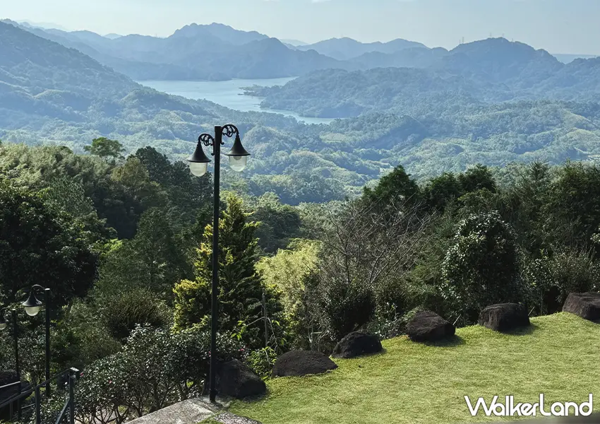 ▲桃園景觀咖啡廳推薦！一山景觀咖啡 180度俯瞰石門水庫，必吃海鮮義大利麵、金桔檸檬綠茶。