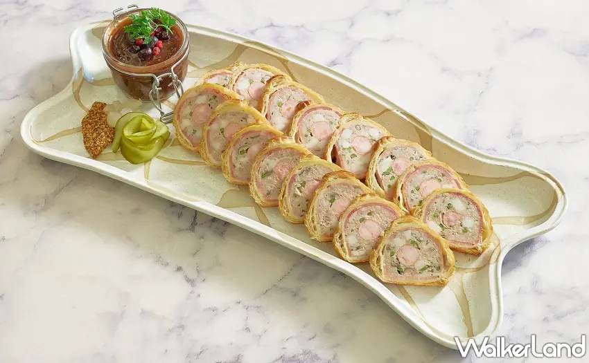 ▲鉑麗安自助餐「歐洲經典主題自助餐」的「法式豬肉派佐莓果醬」，酥香派皮與果醬形成細膩美味。圖／JR東日本大飯店台北提供；窩客島整理