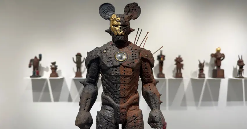 米奇陶鐵雕塑！免費拍台北陶鐵雕塑個展 不良聯盟，鋼鐵人 哆啦A夢雕塑都有。