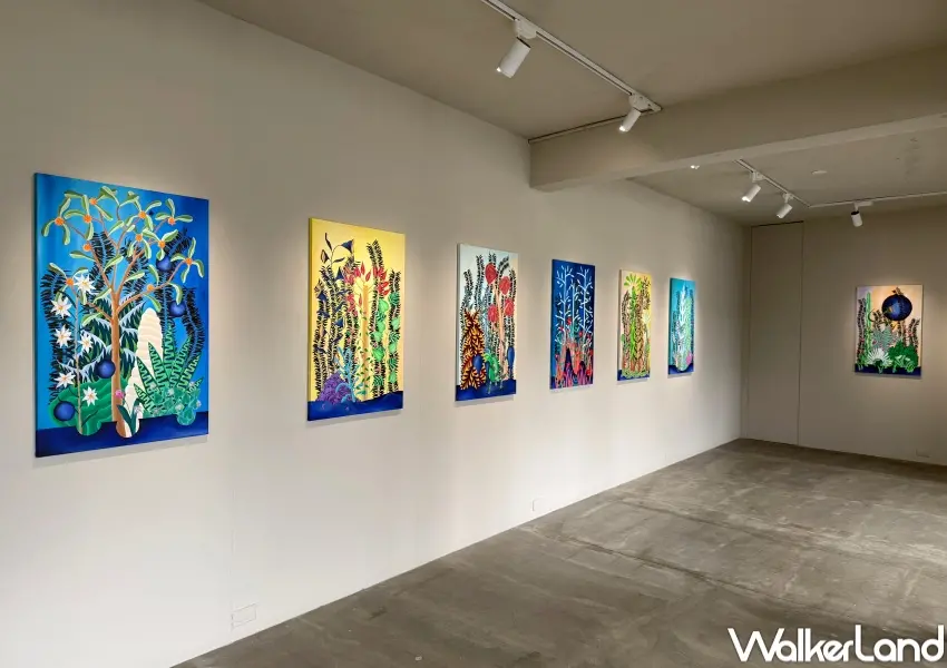 ▲內湖展覽免門票參觀！全景式環繞布展設計讓觀者彷彿置身自然中心，體驗被藝術風景包圍的震撼感。(攝影：鄭亦庭)