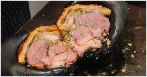 義大利人認證道地的三多商圈美食！TAGL Deli Porchetteria專賣羅馬脆皮豬肉卷，酥脆外皮與嫩肉完美結合。