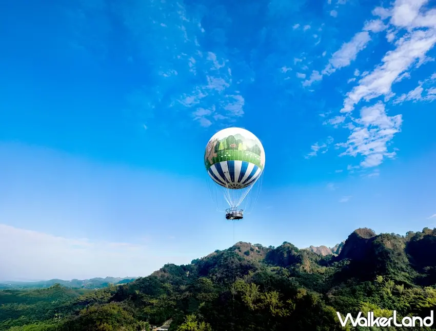 ▲在薰衣草花田簇擁下，全台唯一觀光氦氣球於南投九九峰緩緩升空。圖／薰衣草森林提供；窩客島整理