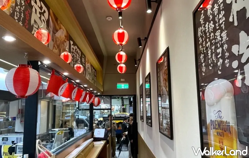 ▲日本人氣章魚燒品牌「築地銀だこ章魚燒」，結合章魚燒X Highball文化，打造「銀角酒場」日式居酒屋風格空間。圖／築地銀だこ提供；窩客島整理