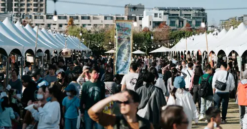 反香菜控抗議！全台最大「香菜市集」120家齊聚，連大苑子也推香菜芭樂飲。