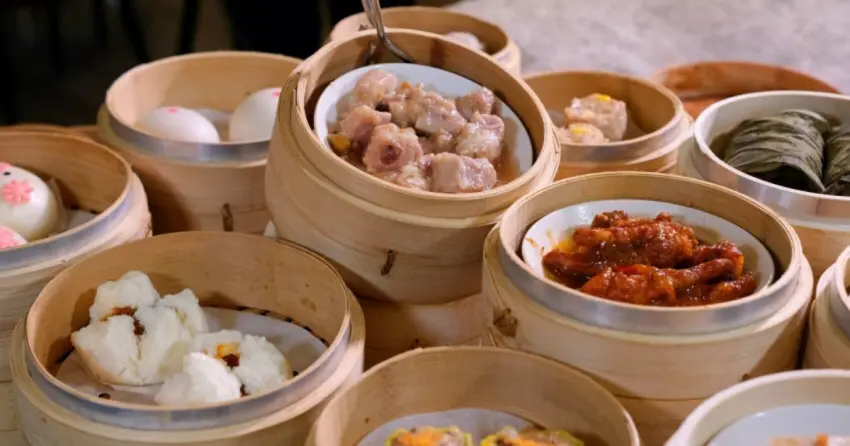 港點吃到飽777元回歸！新葡苑加碼4人同行1人免費，只到4月底快訂位。