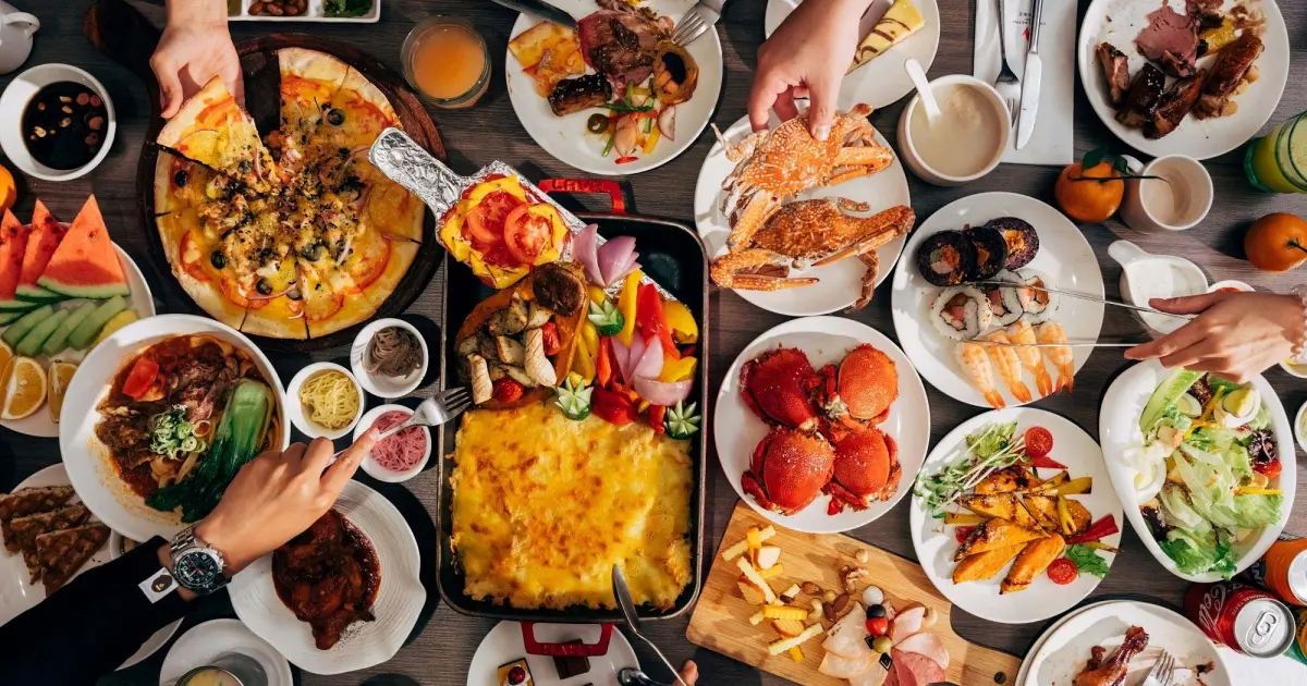 全台旅遊神券登場！凱撒飯店連鎖線上旅展，自助餐買1送1、住宿3999元起再送1晚雙城遊。